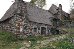 thatch roof museum in | musee en chaumière en Bigorre Auvergne