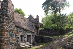 thatch roof house in | chaumière en Bigorre Auvergne